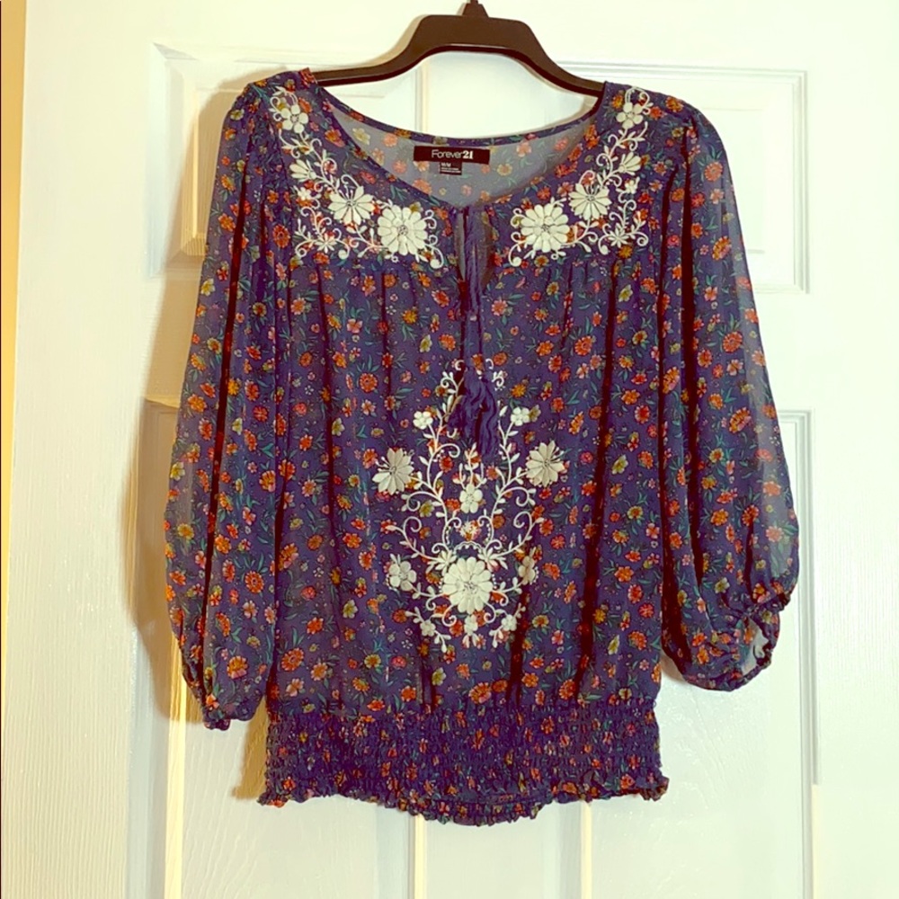 Sheer floral embroidered boho blouse🌻